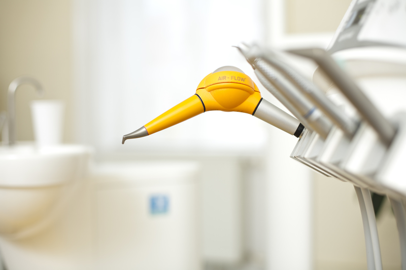 dreamstime_s_25614071 dentist tools